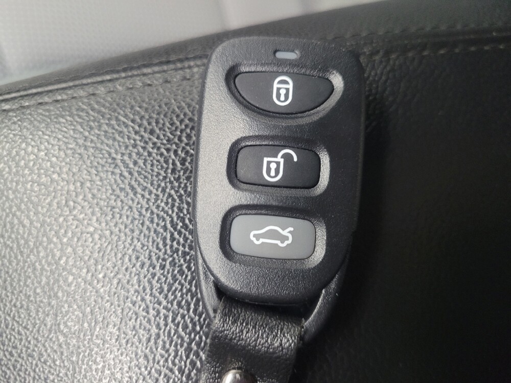 2014 Hyundai Sonata in Indianapolis, IN 46222 - 18116636 32