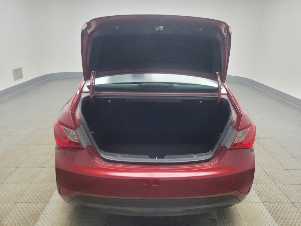 2014 Hyundai Sonata in Indianapolis, IN 46222 - 18116636 29