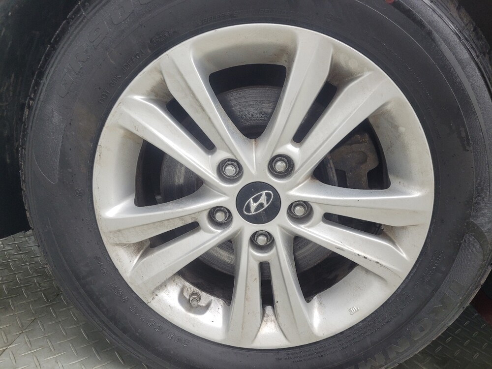 2014 Hyundai Sonata in Indianapolis, IN 46222 - 18116636 31