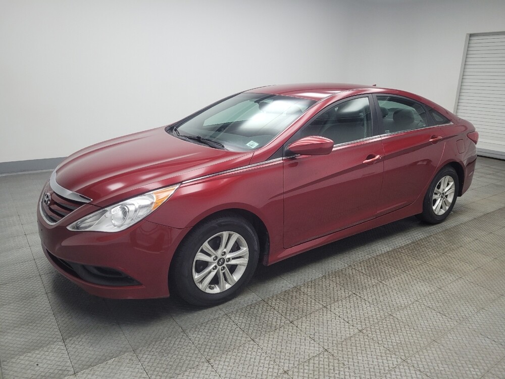 2014 Hyundai Sonata in Indianapolis, IN 46222 - 18116636 2