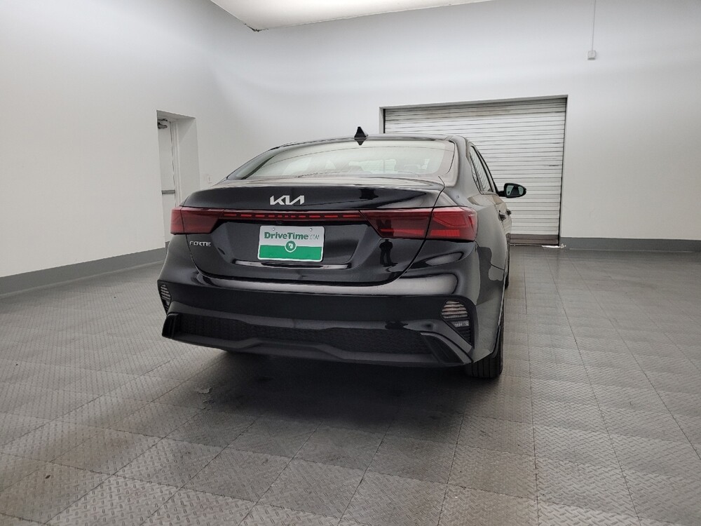 2024 Kia Forte in Mesa, AZ 85210 - 18116644 7