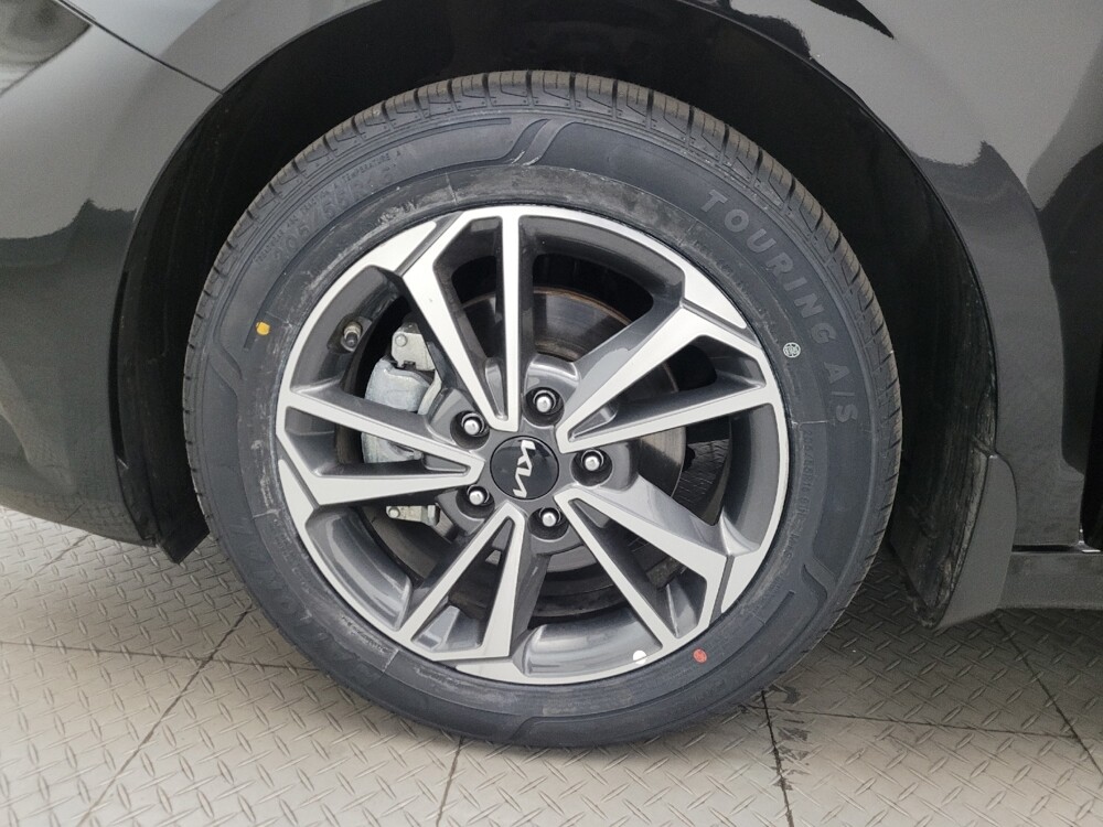 2024 Kia Forte in Mesa, AZ 85210 - 18116644 31