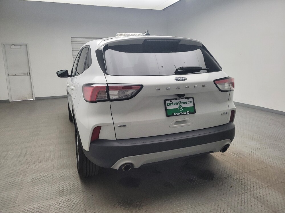 2020 Ford Escape in Taylor, MI 48180 - 18116658 6