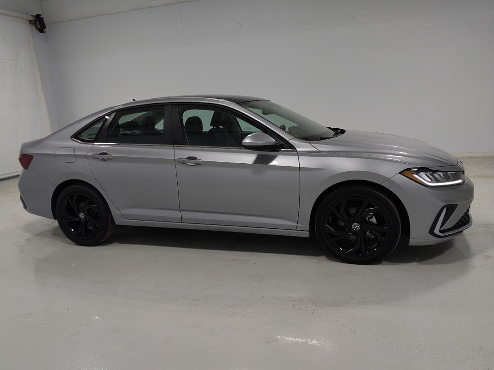 2025 Volkswagen Jetta in Columbus, OH 43231 - 18116661 11