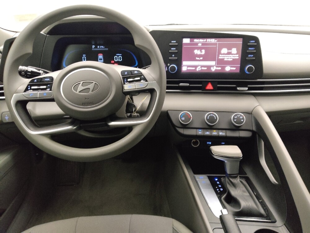 2025 Hyundai Elantra in Midlothian, IL 60445 - 18116665 22