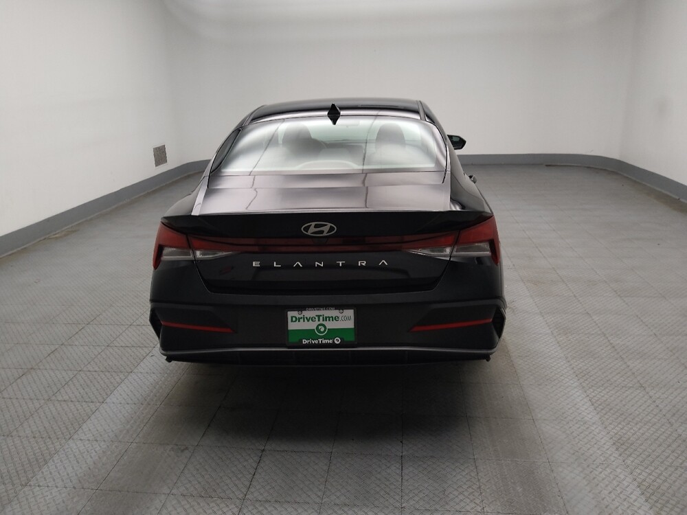 2025 Hyundai Elantra in Midlothian, IL 60445 - 18116665 7