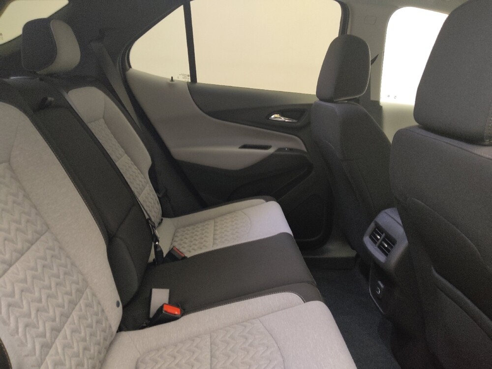 2022 Chevrolet Equinox in Midlothian, IL 60445 - 18116667 19