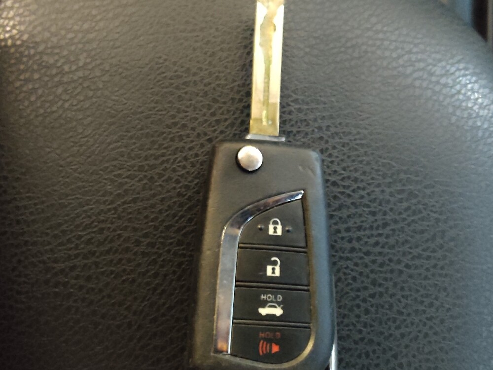 2020 Toyota Camry in Clearwater, FL 33764 - 18116671 32