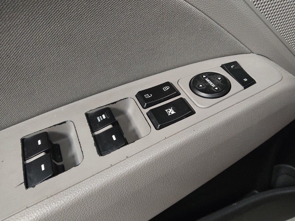 2019 Hyundai Elantra in Columbia, SC 29210 - 18116675 27