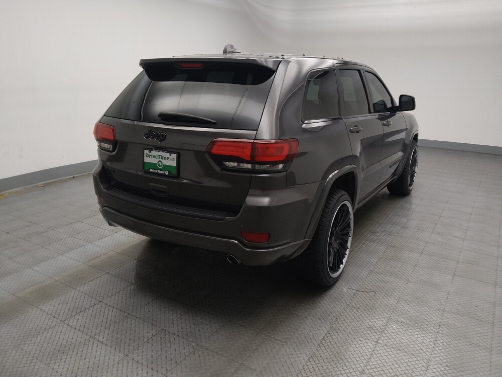 2019 Jeep Grand Cherokee in Des Moines, IA 50310 - 18116677 9