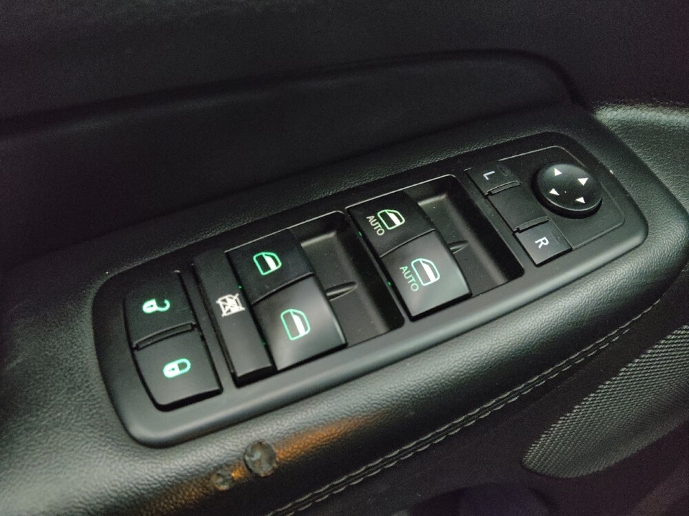 2019 Jeep Grand Cherokee in Des Moines, IA 50310 - 18116677 27