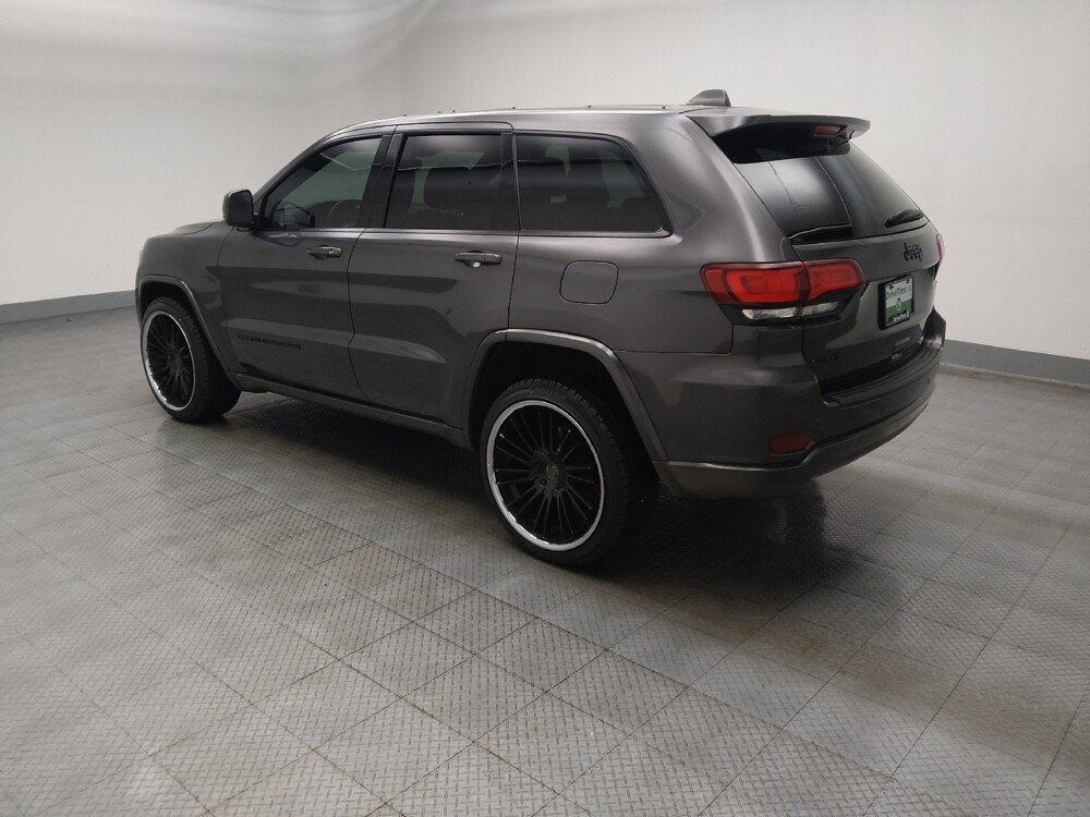 2019 Jeep Grand Cherokee in Des Moines, IA 50310 - 18116677 3