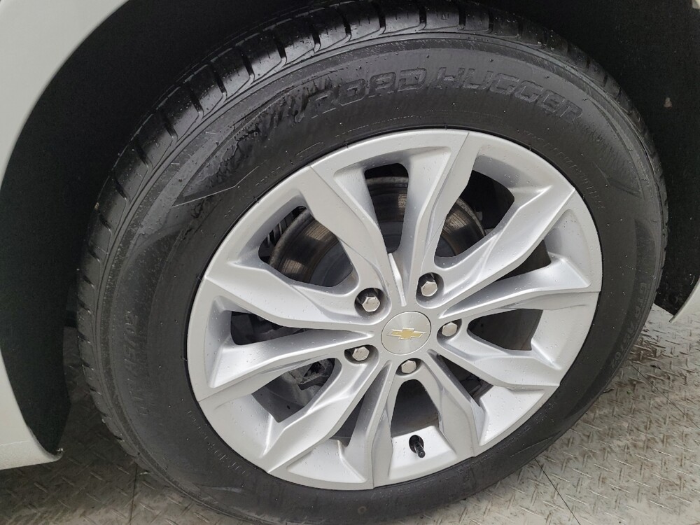 2020 Chevrolet Malibu in Columbus, OH 43231 - 18116681 31