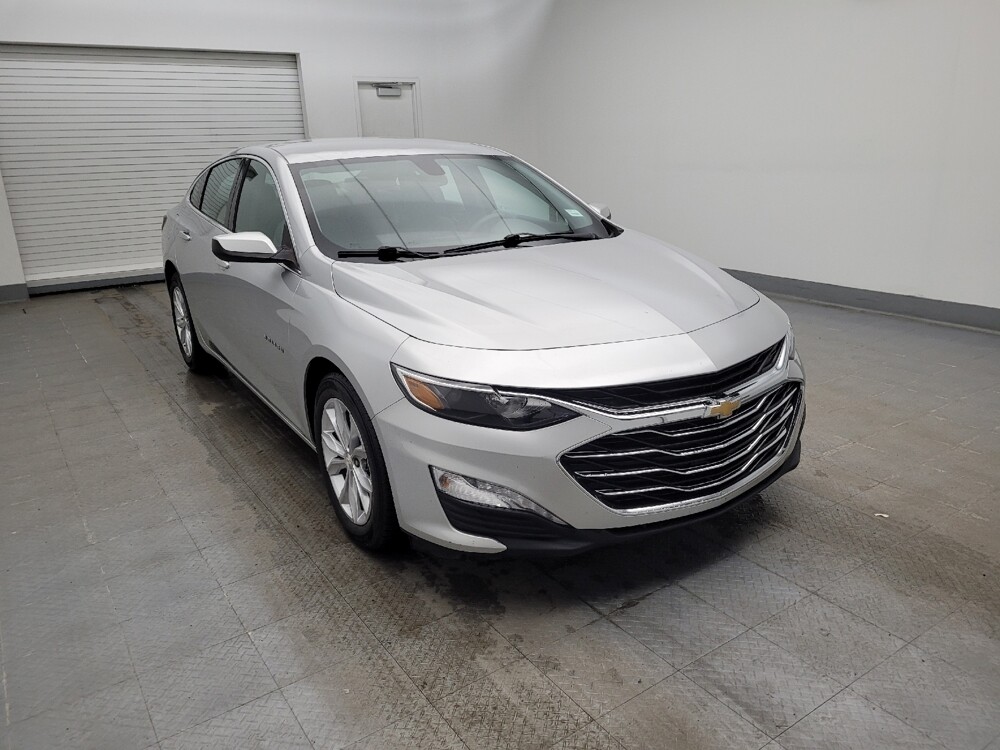 2020 Chevrolet Malibu in Columbus, OH 43231 - 18116681 13