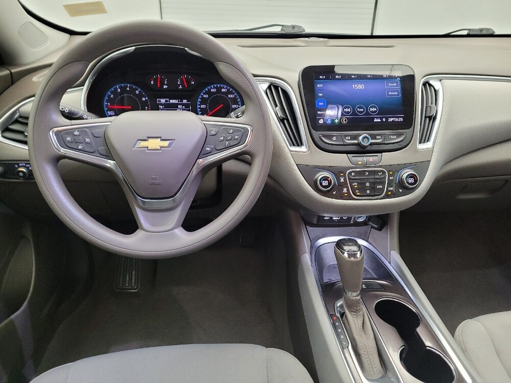 2020 Chevrolet Malibu in Columbus, OH 43231 - 18116681 22