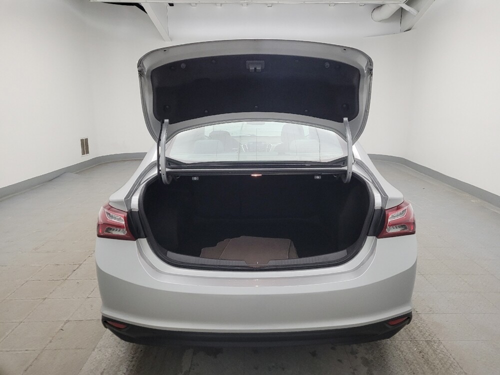 2020 Chevrolet Malibu in Columbus, OH 43231 - 18116681 29