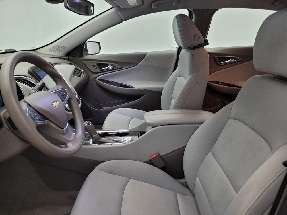 2020 Chevrolet Malibu in Columbus, OH 43231 - 18116681 17