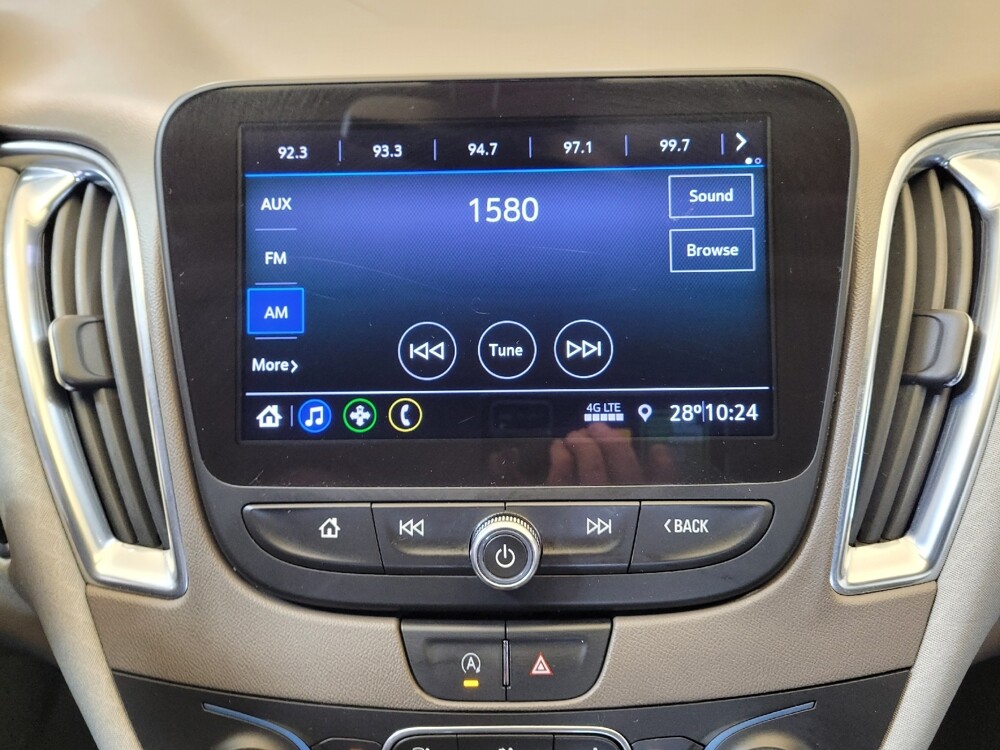 2020 Chevrolet Malibu in Columbus, OH 43231 - 18116681 25