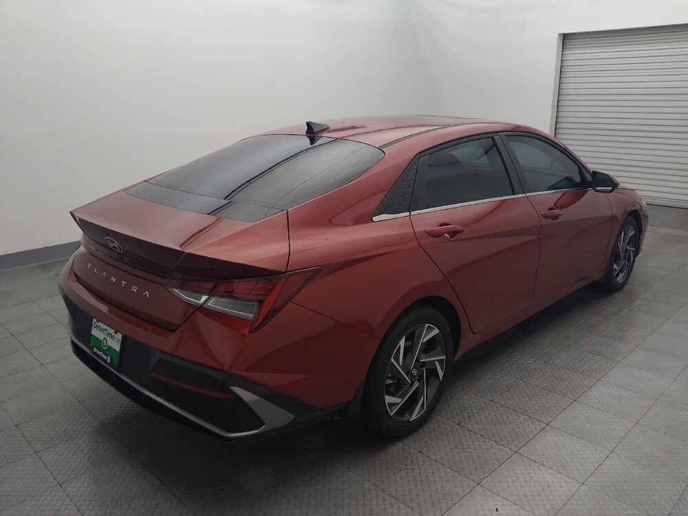 2025 Hyundai Elantra in Round Rock, TX 78664 - 18116683 9