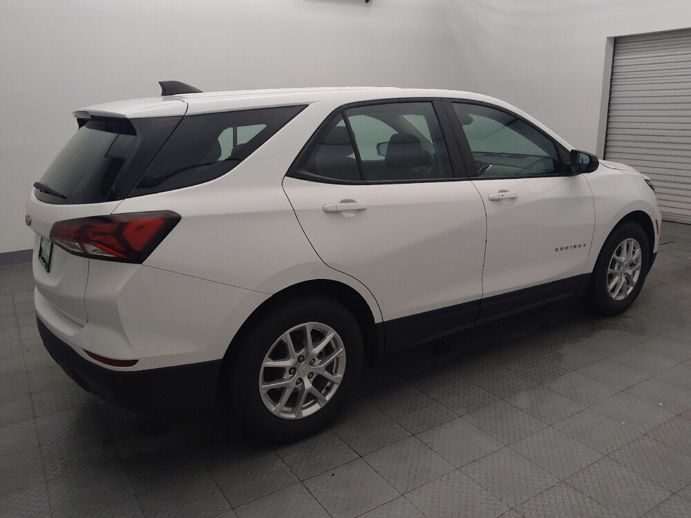 2022 Chevrolet Equinox in Houston, TX 77074 - 18116689 10