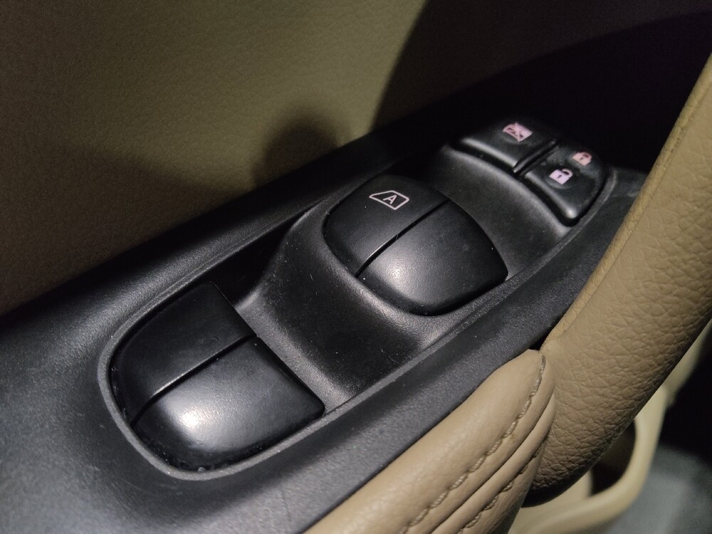 2016 Nissan Rogue in Jacksonville, FL 32225 - 18116692 27