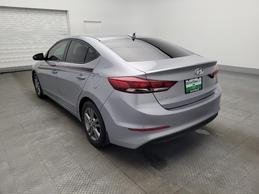 2017 Hyundai Elantra in Jacksonville, FL 32210 - 18116698 5