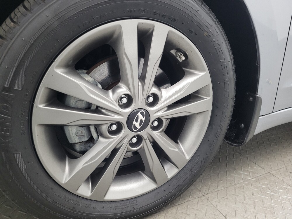 2017 Hyundai Elantra in Jacksonville, FL 32210 - 18116698 31