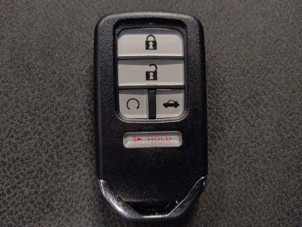 2019 Honda CR-V in Live Oak, TX 78233 - 18116702 32