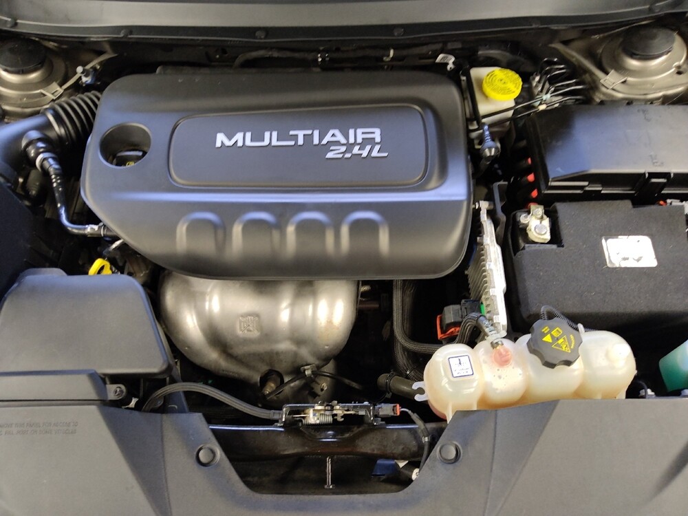 2019 Jeep Cherokee in Houston, TX 77034 - 18116703 30