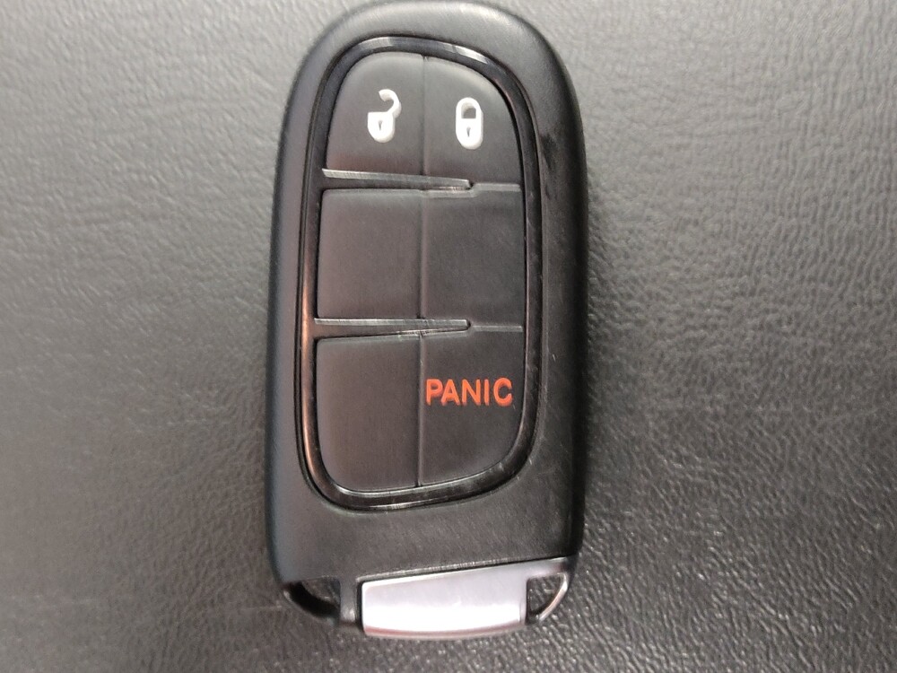 2019 Jeep Cherokee in Houston, TX 77034 - 18116703 32