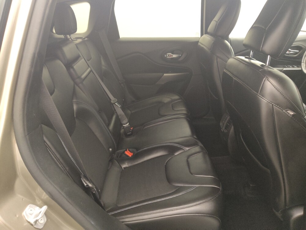 2019 Jeep Cherokee in Houston, TX 77034 - 18116703 19