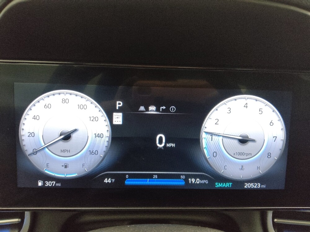 2025 Hyundai Elantra in Topeka, KS 66611 - 18116705 23