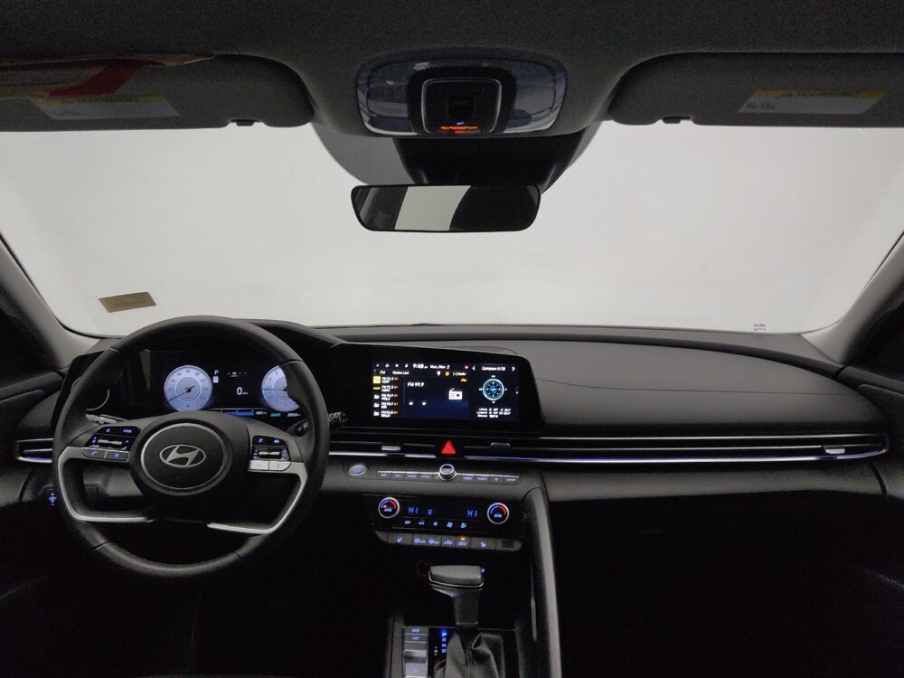 2025 Hyundai Elantra in Topeka, KS 66611 - 18116705 22