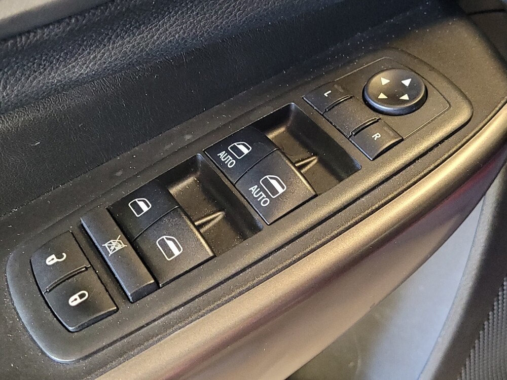 2019 Jeep Cherokee in Kissimmee, FL 34744 - 18116713 27