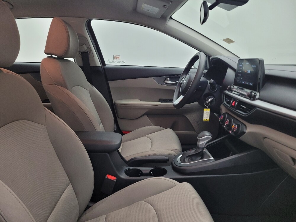 2021 Kia Forte in Maple Heights, OH 44137 - 18116715 21