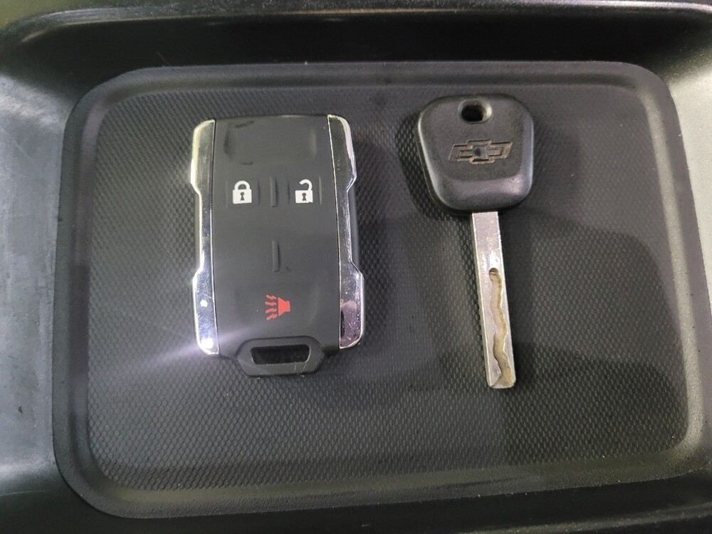 2018 Chevrolet Silverado 1500 in Charleston, SC 29414 - 18116723 32