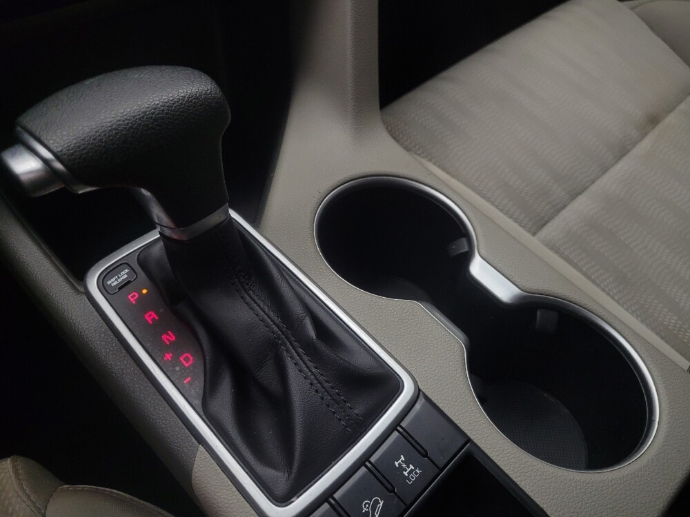 2019 Kia Sportage in Indianapolis, IN 46219 - 18116728 26