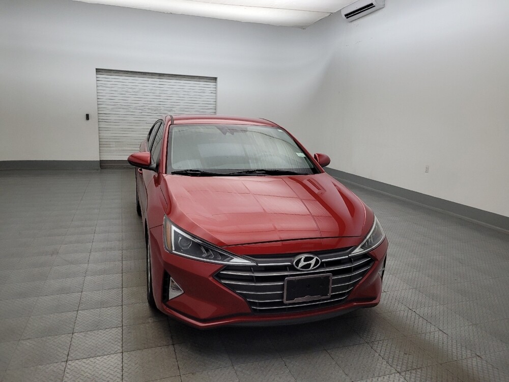 2019 Hyundai Elantra in Glendale, AZ 85301 - 18116730 14