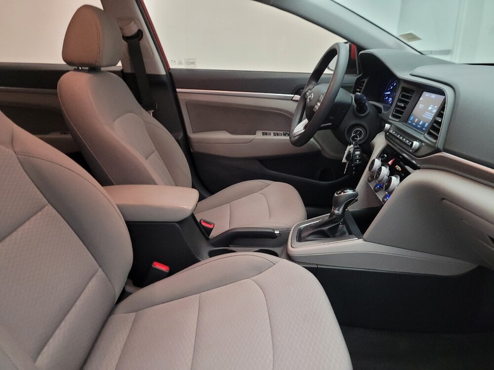 2019 Hyundai Elantra in Glendale, AZ 85301 - 18116730 21