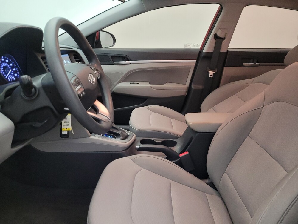 2019 Hyundai Elantra in Glendale, AZ 85301 - 18116730 17
