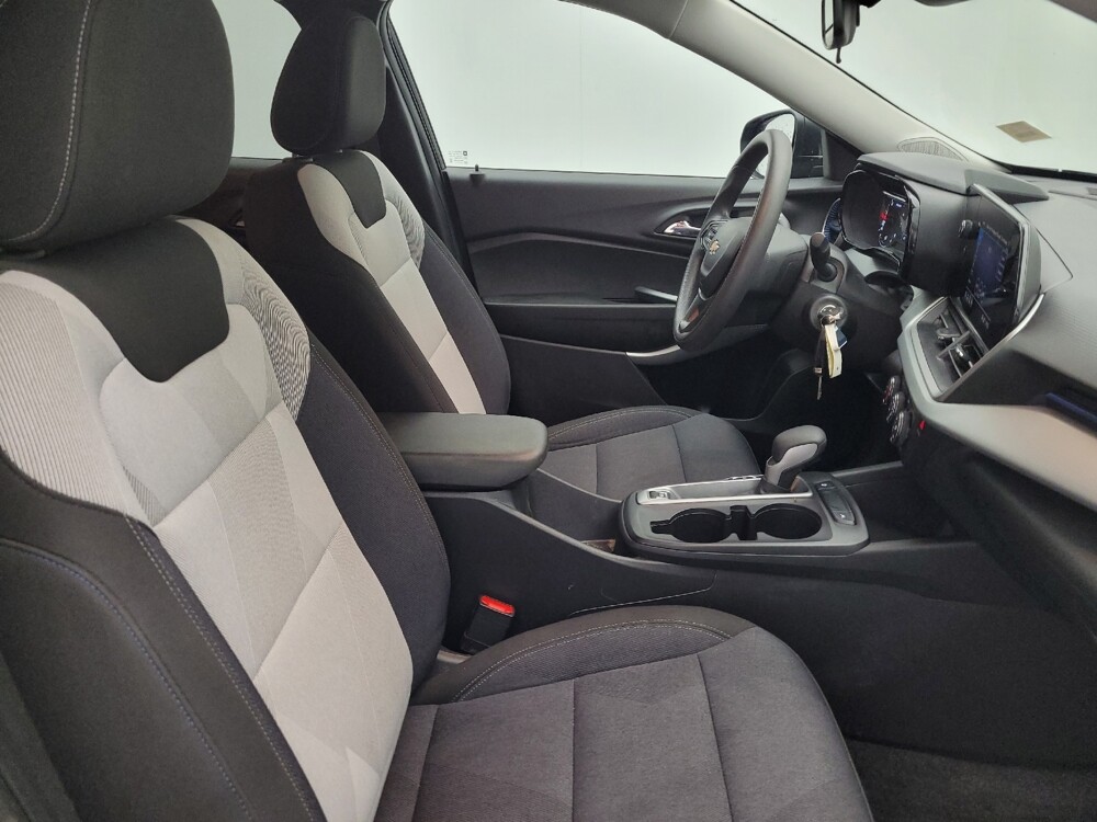 2025 Chevrolet Trax in Greenville, SC 29607 - 18116734 21