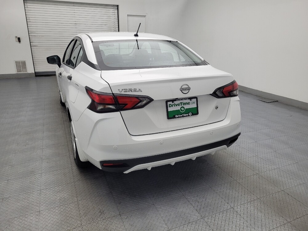 2025 Nissan Versa in Greenville, SC 29607 - 18116736 6