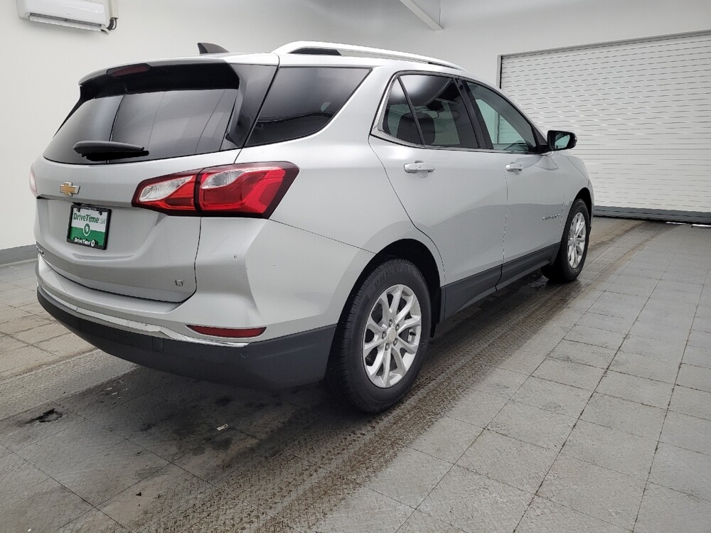 2018 Chevrolet Equinox in Maple Heights, OH 44137 - 18116737 10