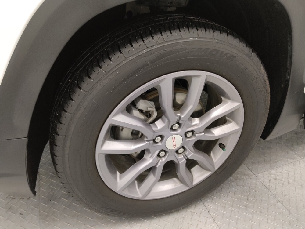 2023 GMC Terrain in Topeka, KS 66611 - 18116743 31