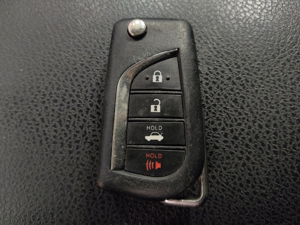 2022 Toyota Camry in Houston, TX 77034 - 18116756 32