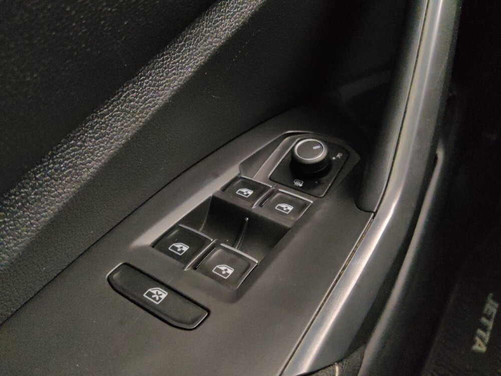 2024 Volkswagen Jetta in Springfield, MO 65807 - 18116759 27