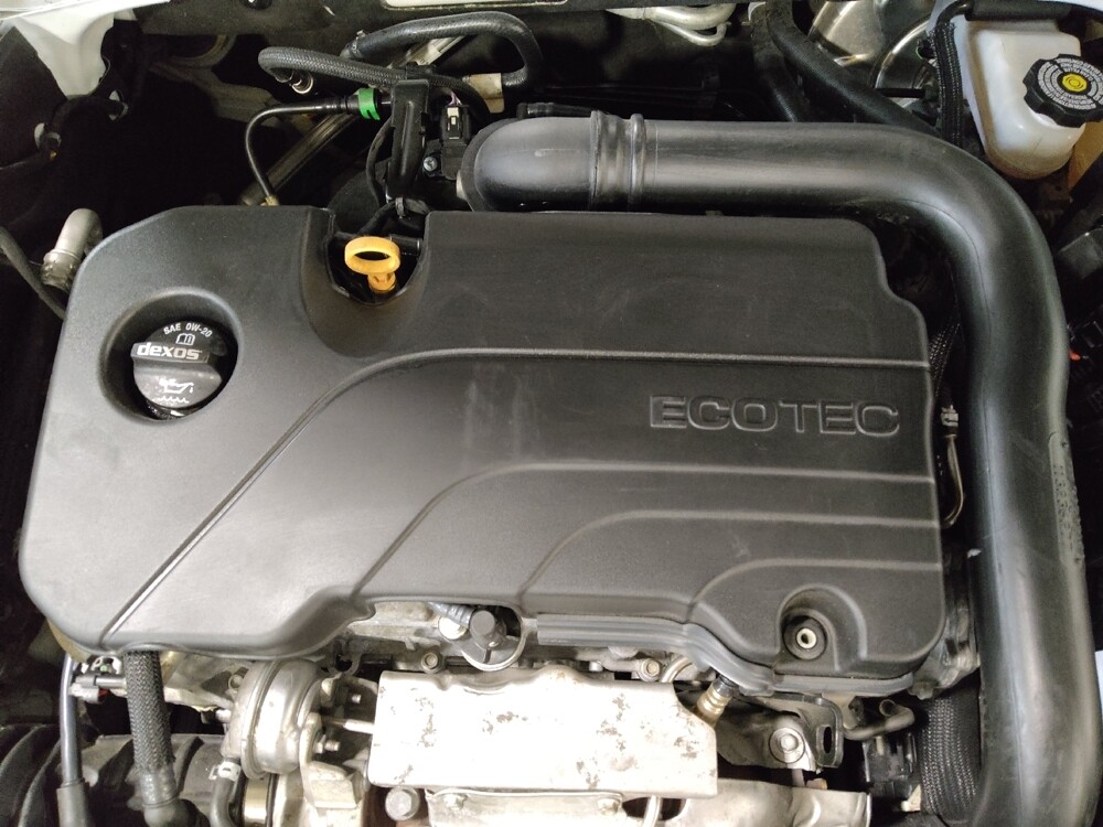 2022 Chevrolet Malibu in Fort Worth, TX 76116 - 18116767 30