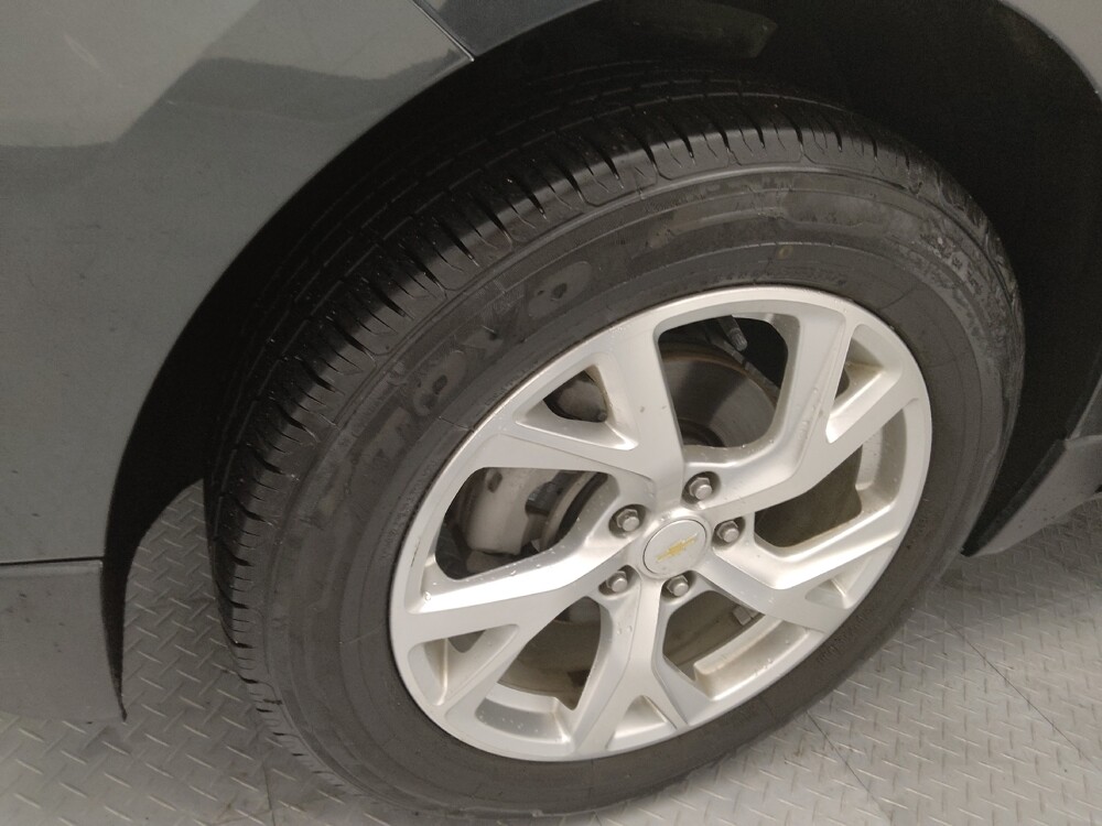 2020 Chevrolet Equinox in Springfield, MO 65807 - 18116770 31