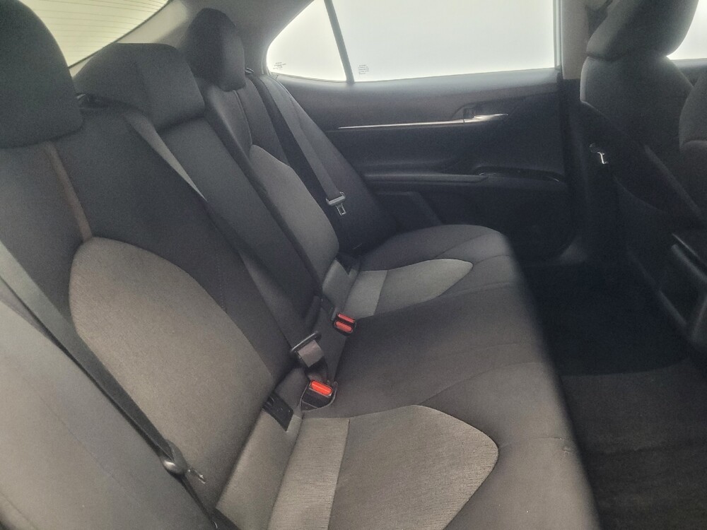 2019 Toyota Camry in Indianapolis, IN 46219 - 18116793 19