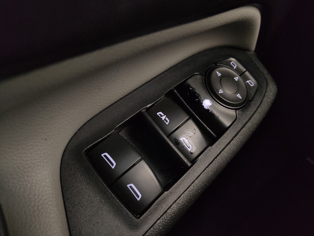 2020 Chevrolet Equinox in Lakewood, CO 80215 - 18116800 27